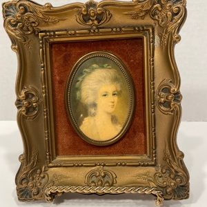 A Cameo Creation Picture, vintage